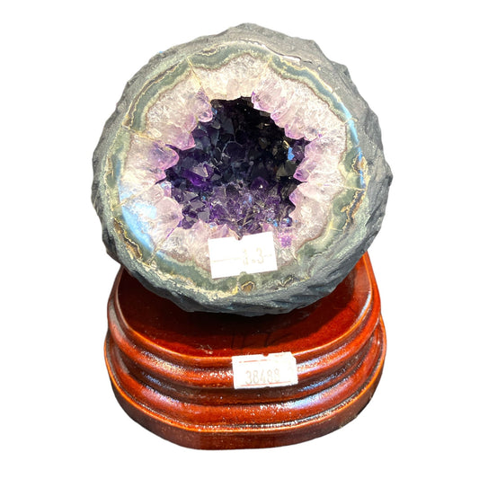 1.3kg Amethyst Geode